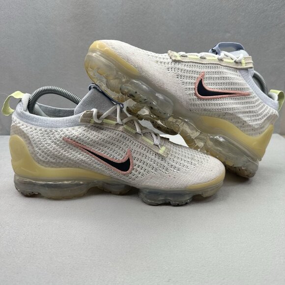 Womens 8 / 6.5Y Nike Air VaporMax 2021 Flyknit Mismatched Swoosh White Sneakers - Picture 5 of 8